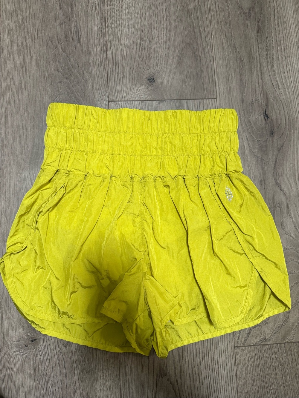 Free People Movement The Way Home Shorts Neón Yellow Size Medium